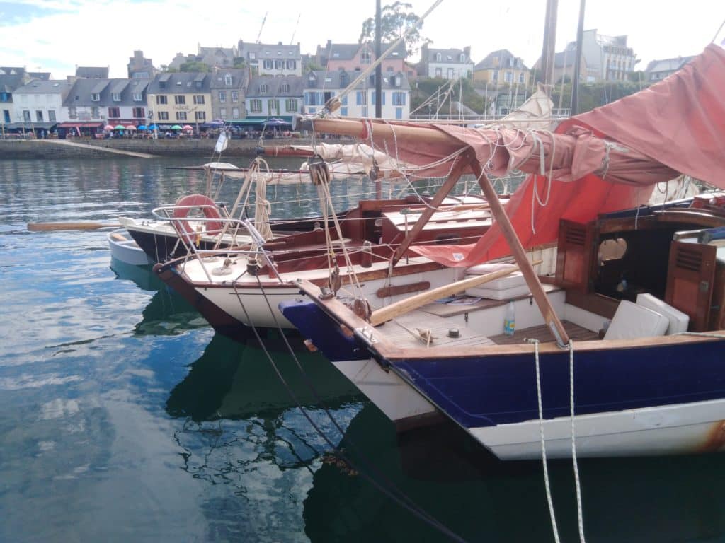 vieux gréements amarrés