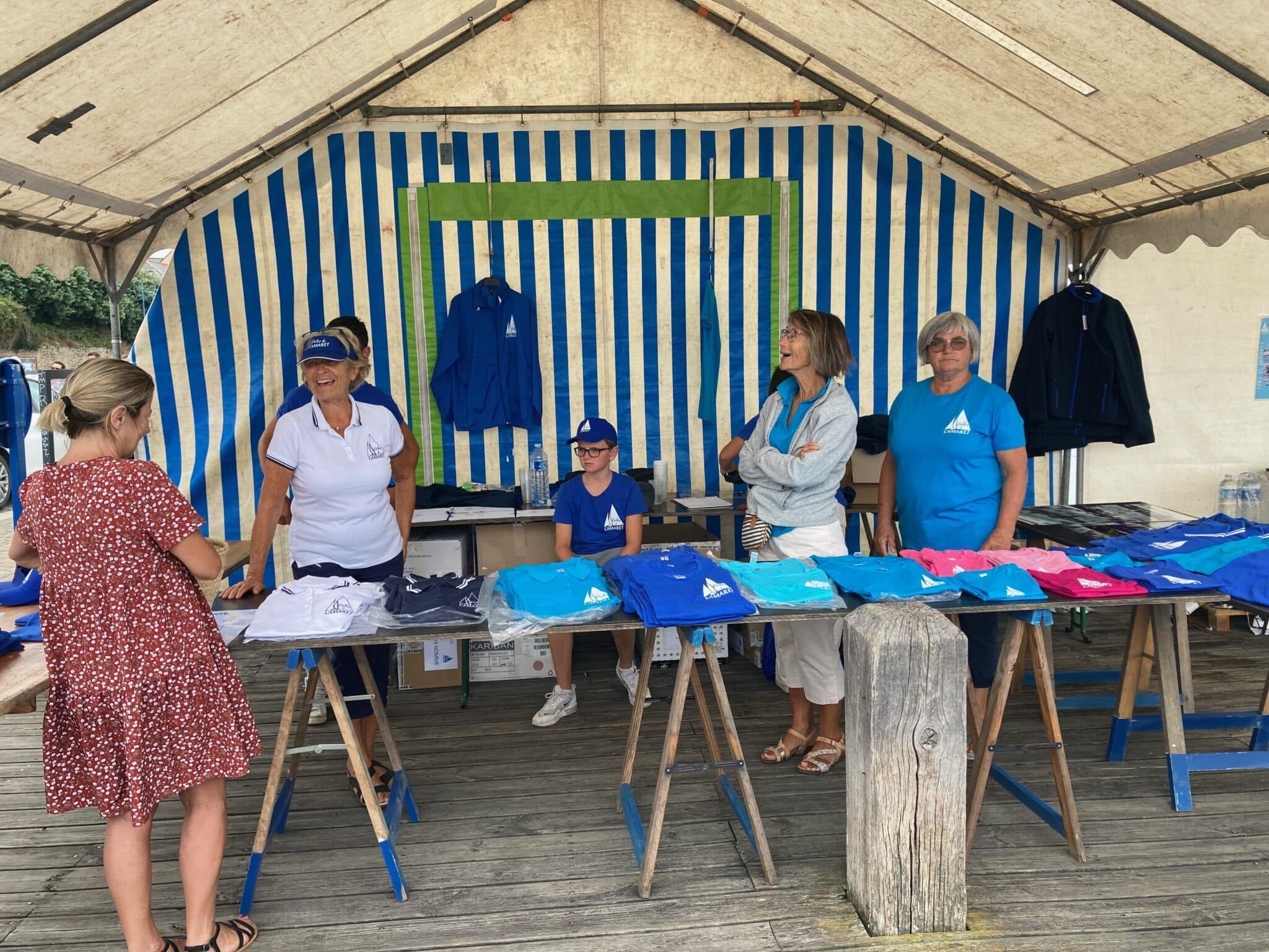 Lire la suite à propos de l’article Voiles de Camaret au marché du mardi